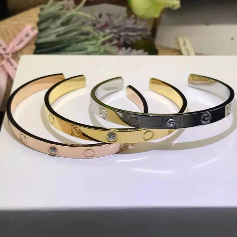 Luxury Love C Shaped 925 Sterling Silver Bracelet
