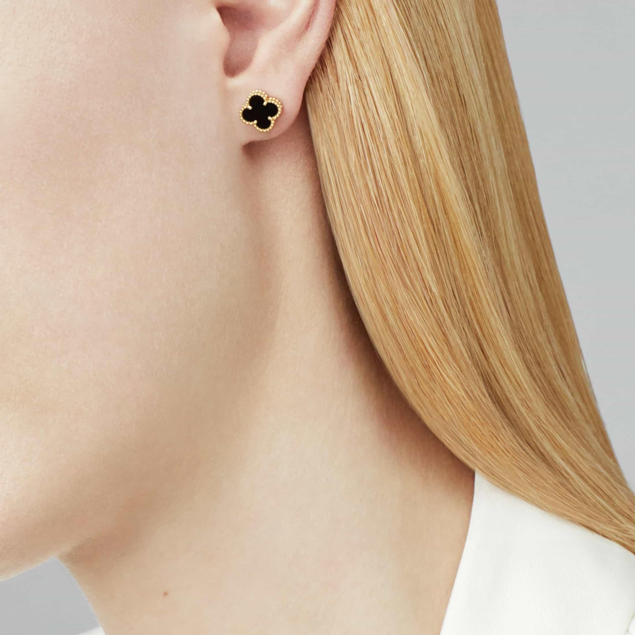 Clover Earstuds Small Motif Diana Hampton