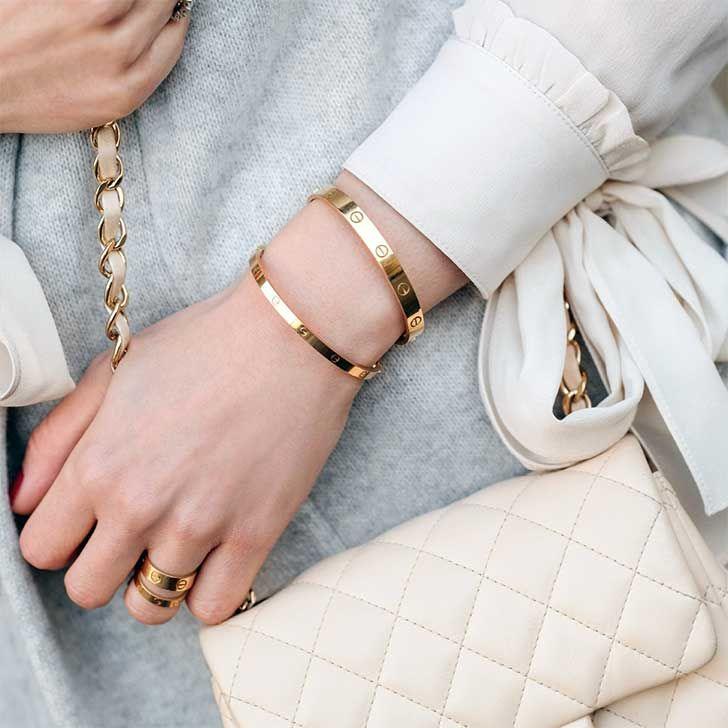Elegant 18K Gold Classic Love Bracelet
