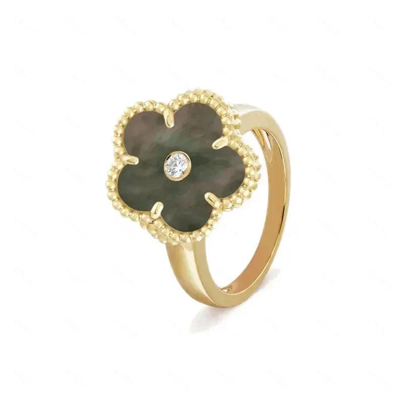 Clover Ring Diana Hampton 