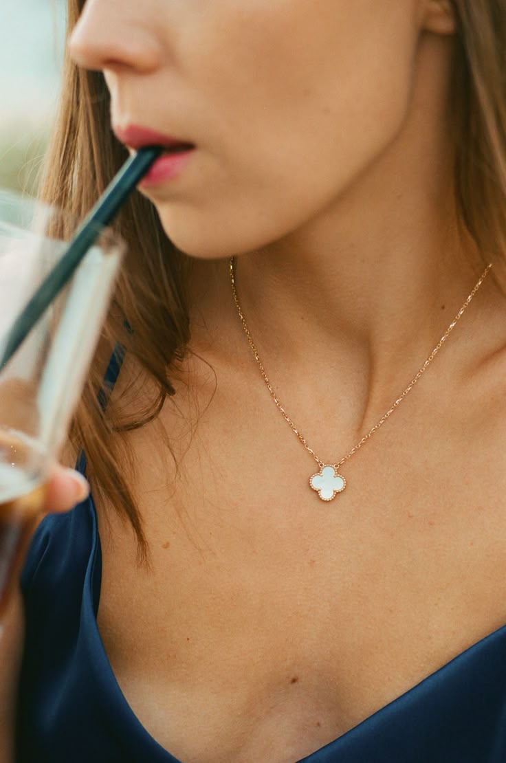 Stunning Clover Necklace Diana Hampton 