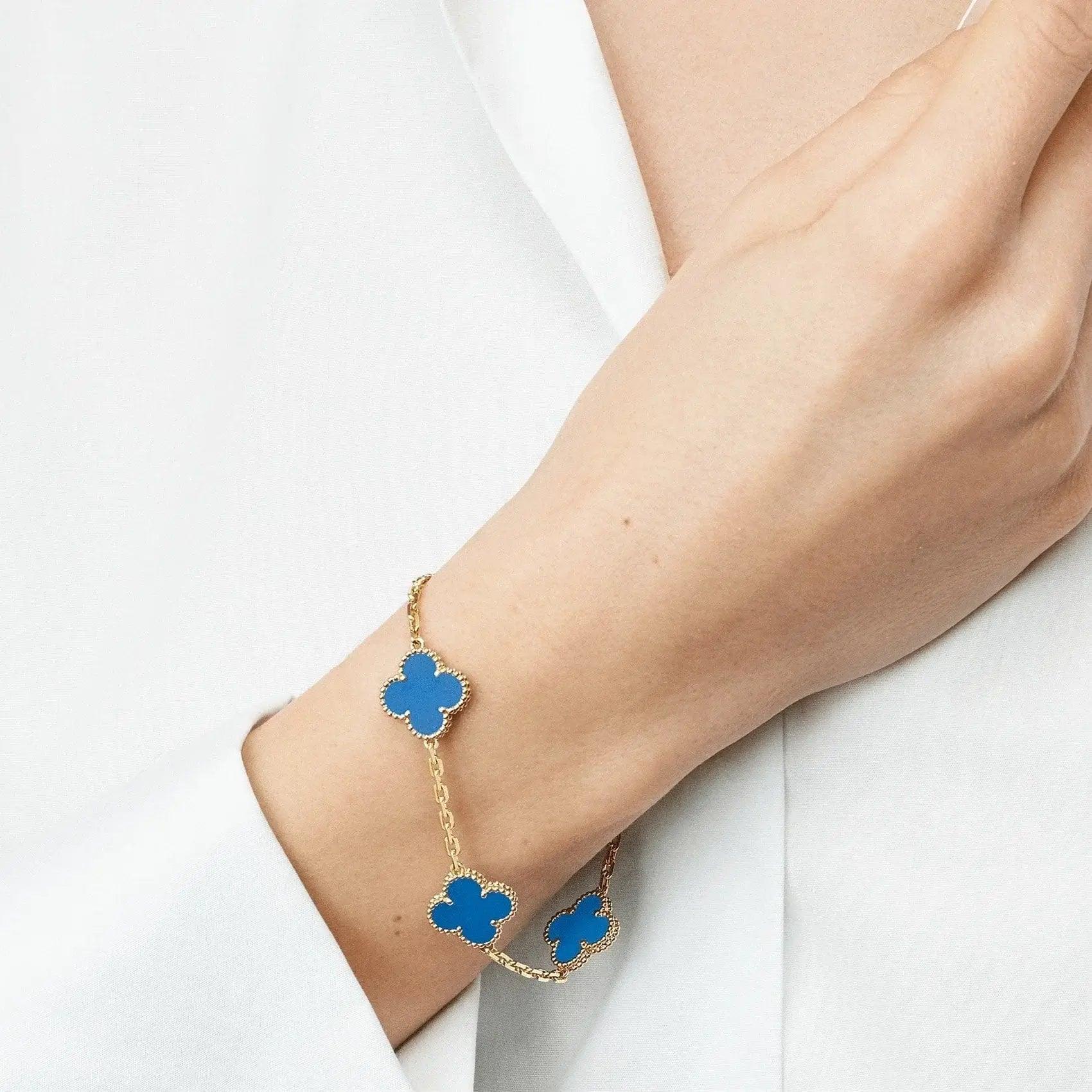 The Clover Bracelet Diana Hampton 